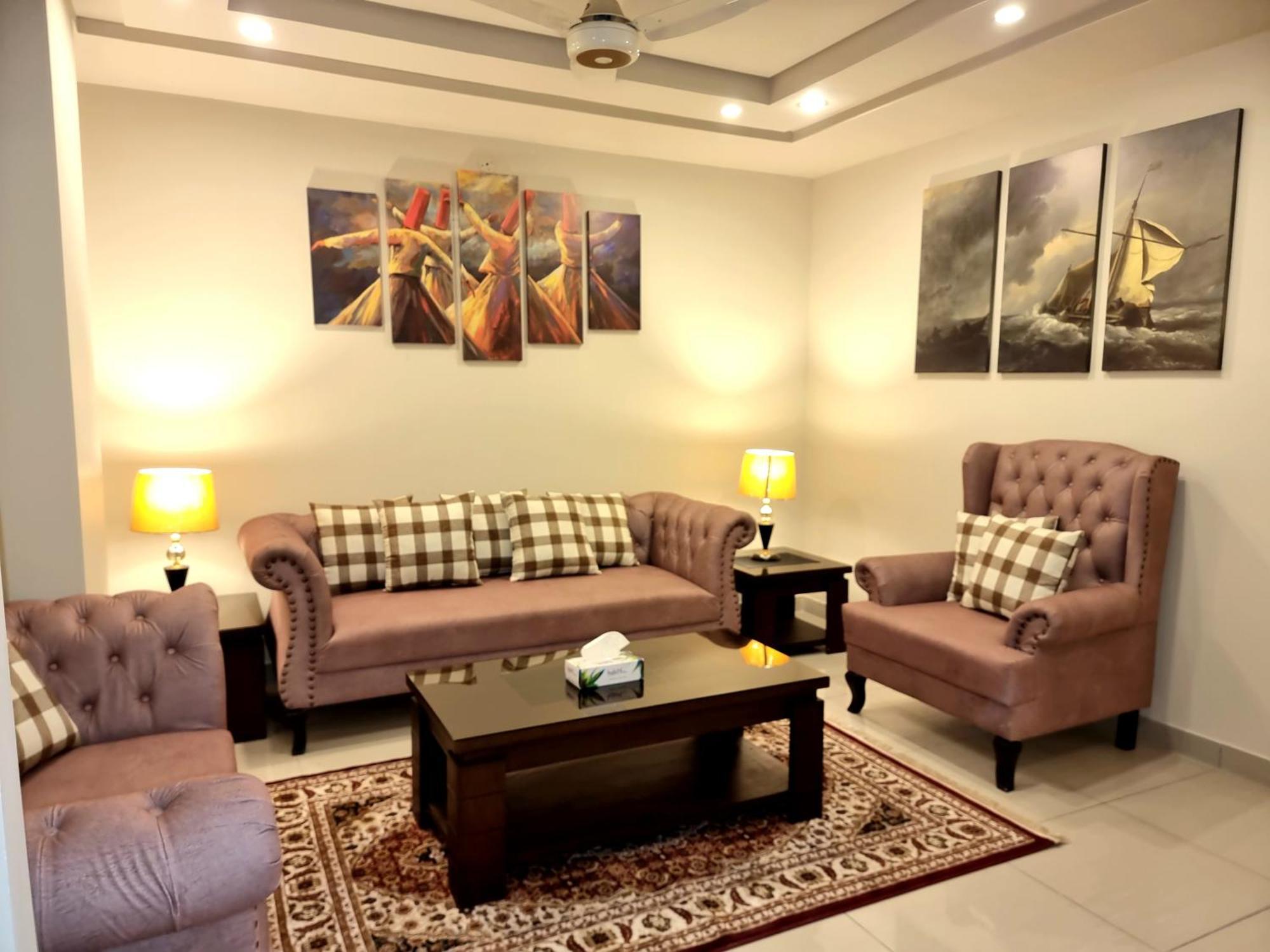 Luxurious Landing Apartments & Suites Bahria Town Rawalpindi Rum bild