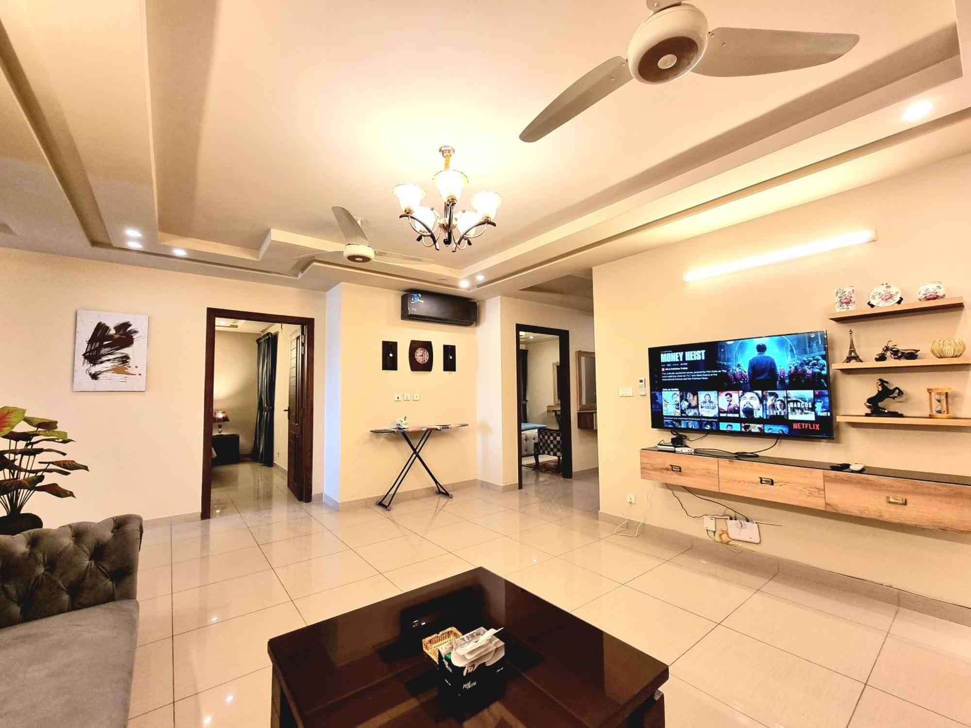 Luxurious Landing Apartments & Suites Bahria Town Rawalpindi Rum bild